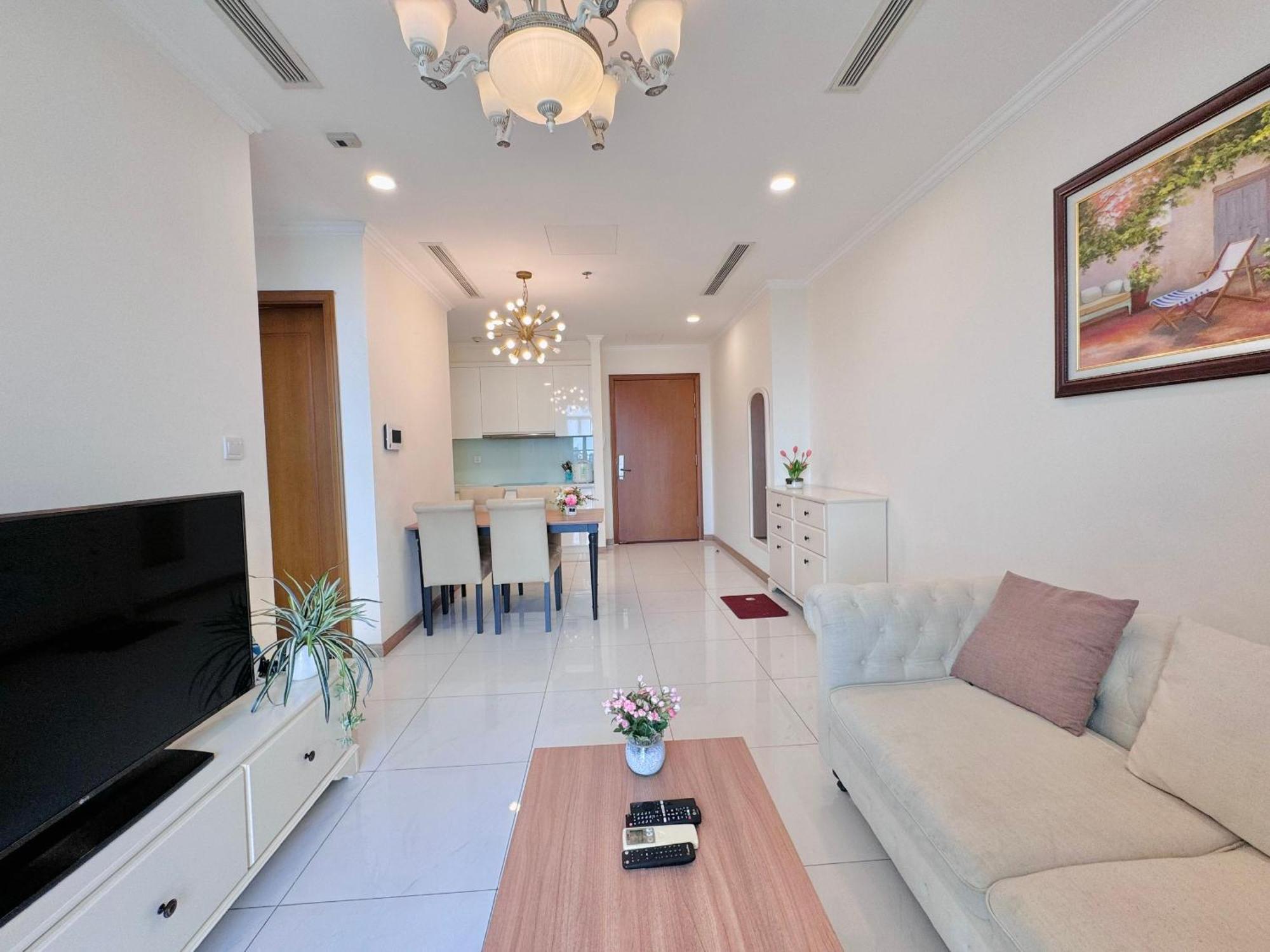 Appartement Vinhomes Park Minhminh - Ho Dich Vu Landmark Cho Thue *